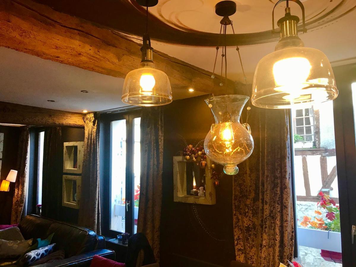 L'Elegance Au Coeur Du Medieval Apartment Provins Ngoại thất bức ảnh