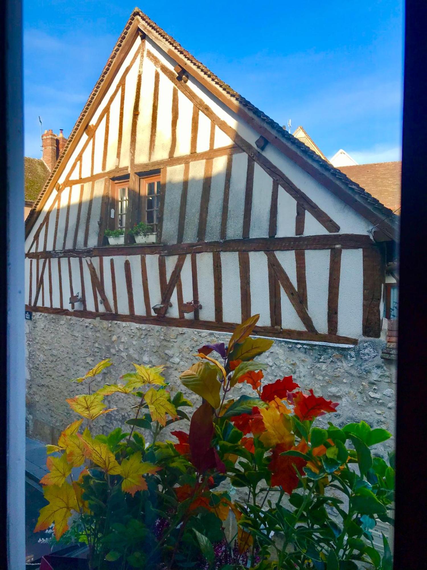 L'Elegance Au Coeur Du Medieval Apartment Provins Ngoại thất bức ảnh
